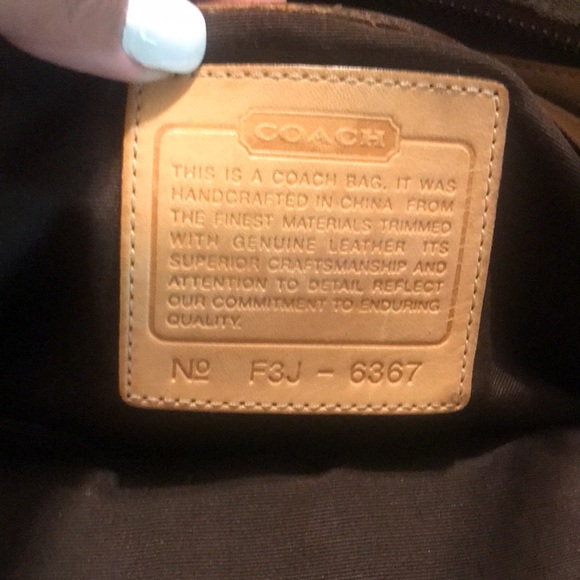 Authentic coach handbag - Picture 4 of 8